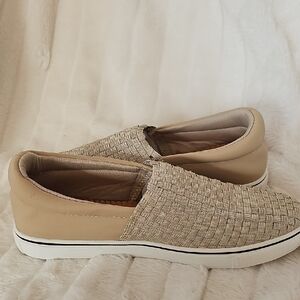 bernie mev. Taupe Woven Slip-On Loafers
